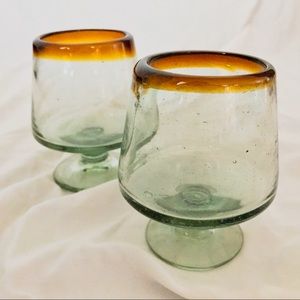 SET OF 2 BROWN RIMMED VINTAGE GLASSES